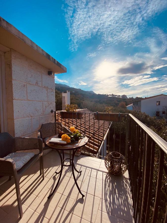 Mediteran Tučepi Eksteriør billede